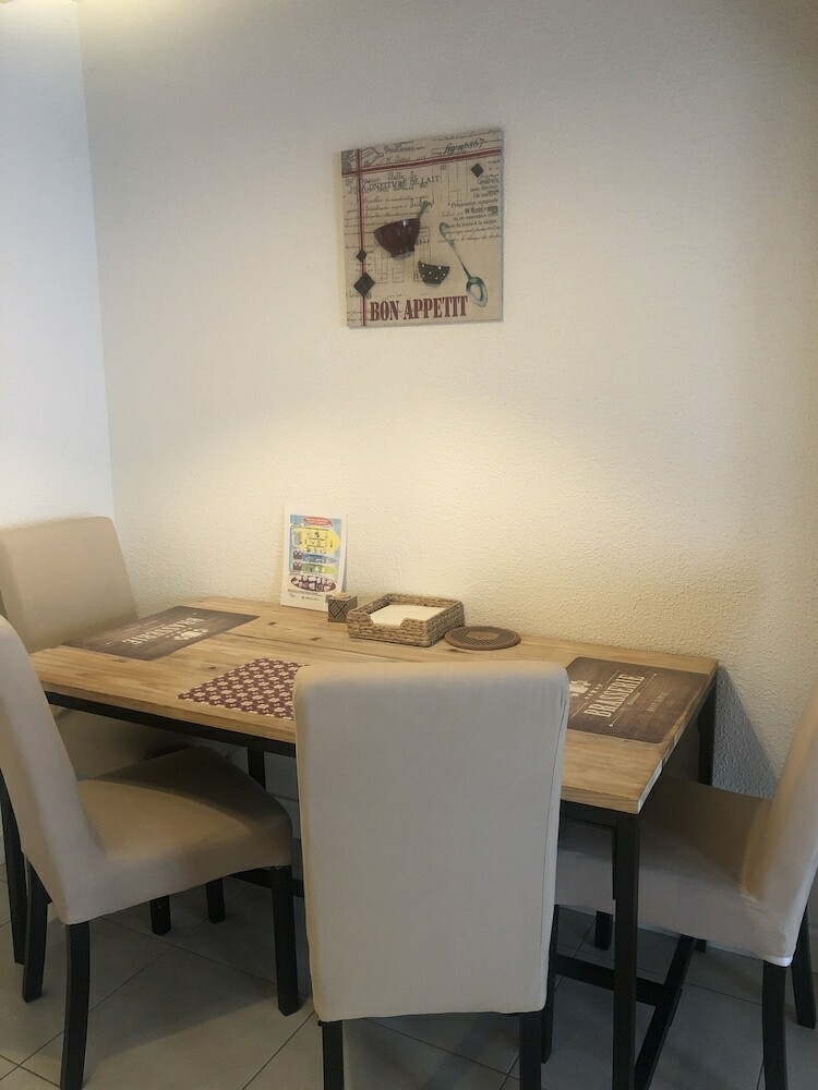 Apartamentos Le Charmant Zola