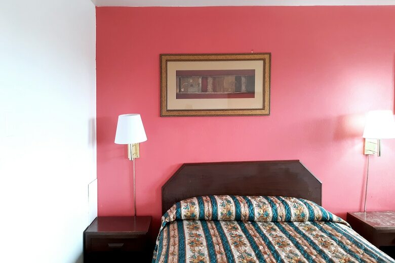 Oyo Hotel Kings At Clovis