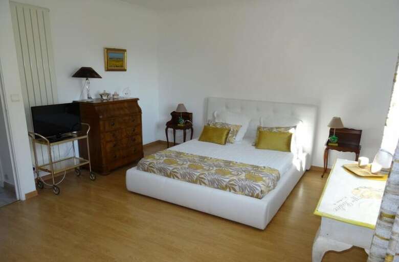 Hotel Mont�ze Paradis Chambres D'hotes