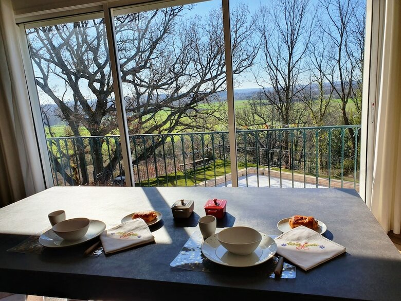 Hotel Mont�ze Paradis Chambres D'hotes