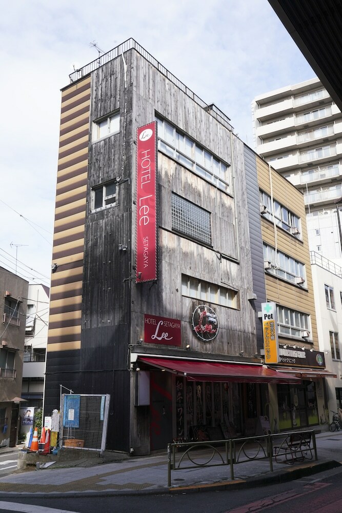 Apartamentos Hotel Lee