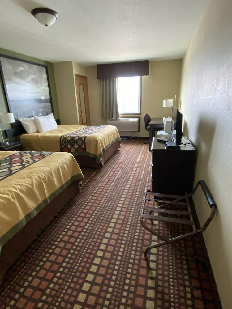 Hotel Relax Inn And Suites
