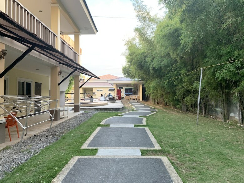 Hostal Mactan Seahorse Beach Resort - Hostel