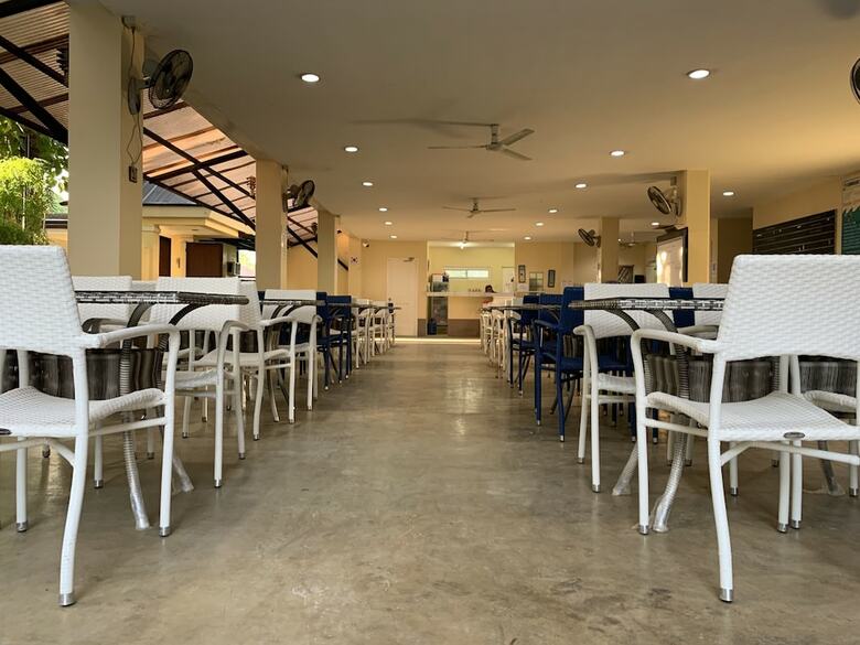 Hostal Mactan Seahorse Beach Resort - Hostel