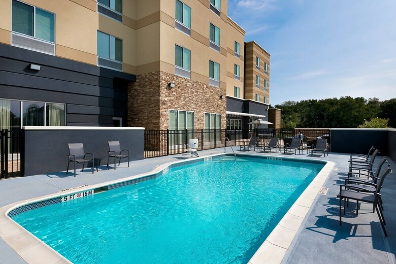 Hotel Fairfield Inn & Suites By Marriott Charlotte Monroe
