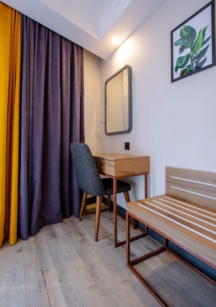 Kayhan City Hotel