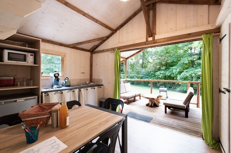 Les Roulottes de La Champagne Campground