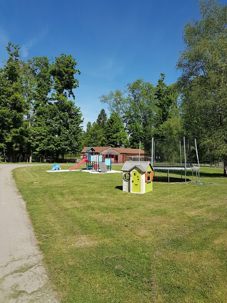 Les Roulottes de La Champagne Campground
