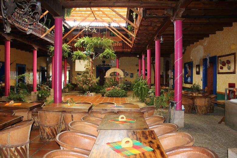 Hotel La Vieja Casona