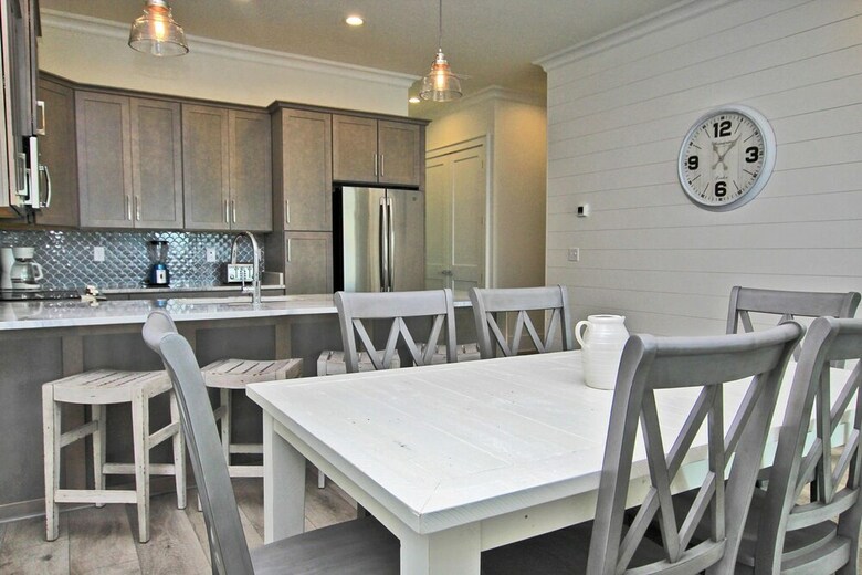 West Side Cottages Unit B By Youngs Suncoast
