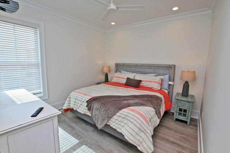 West Side Cottages Unit B By Youngs Suncoast