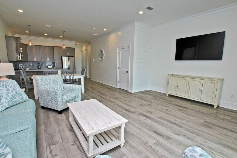 West Side Cottages Unit B By Youngs Suncoast