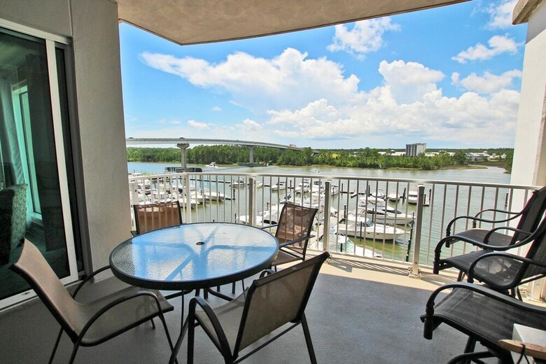 Wharf By Youngs Suncoast