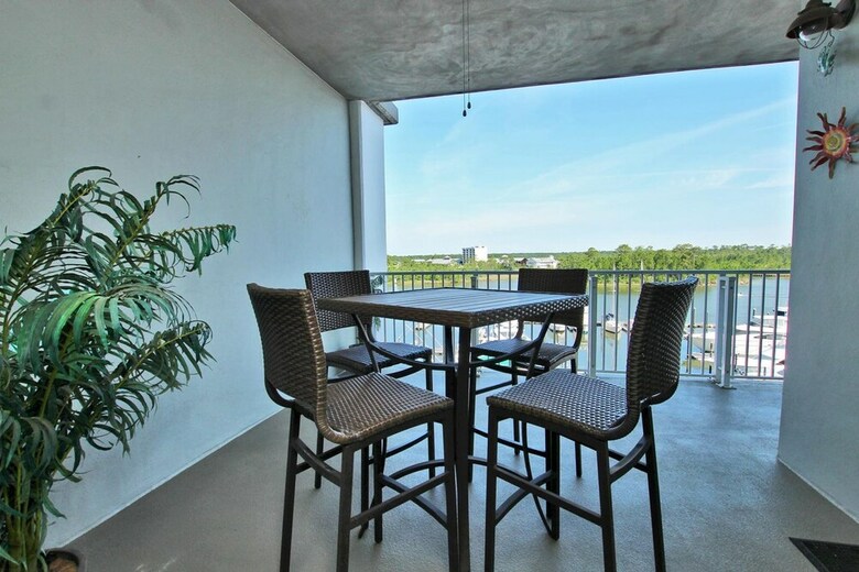 Wharf By Youngs Suncoast