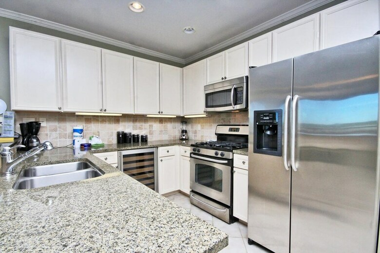 Wharf By Youngs Suncoast