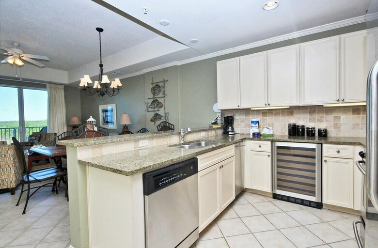 Wharf By Youngs Suncoast