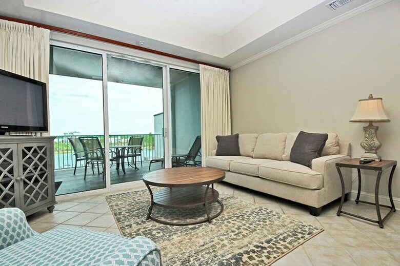 Wharf By Youngs Suncoast