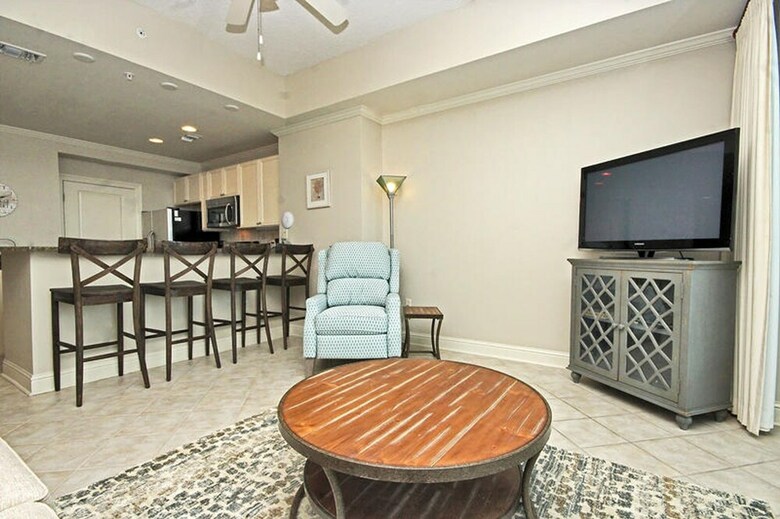 Wharf By Youngs Suncoast