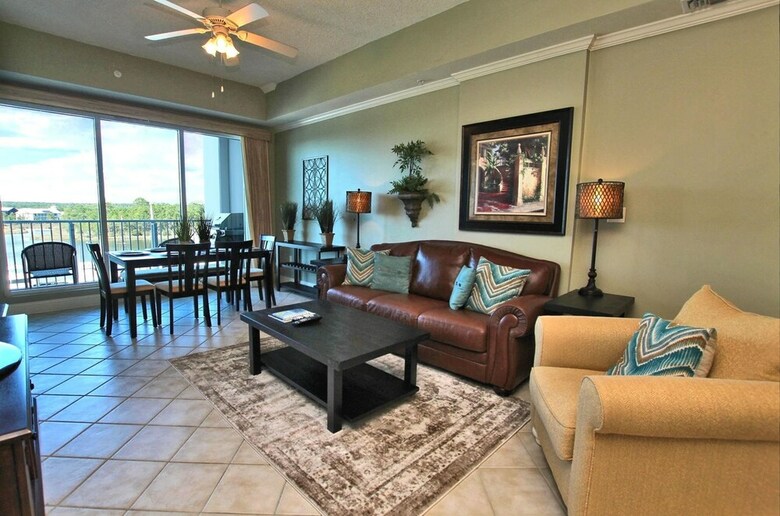 Wharf By Youngs Suncoast