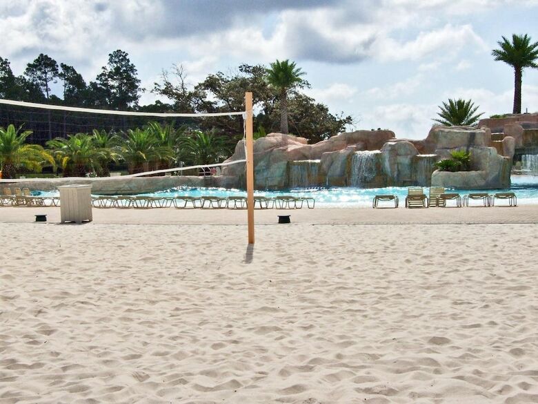 Wharf By Youngs Suncoast