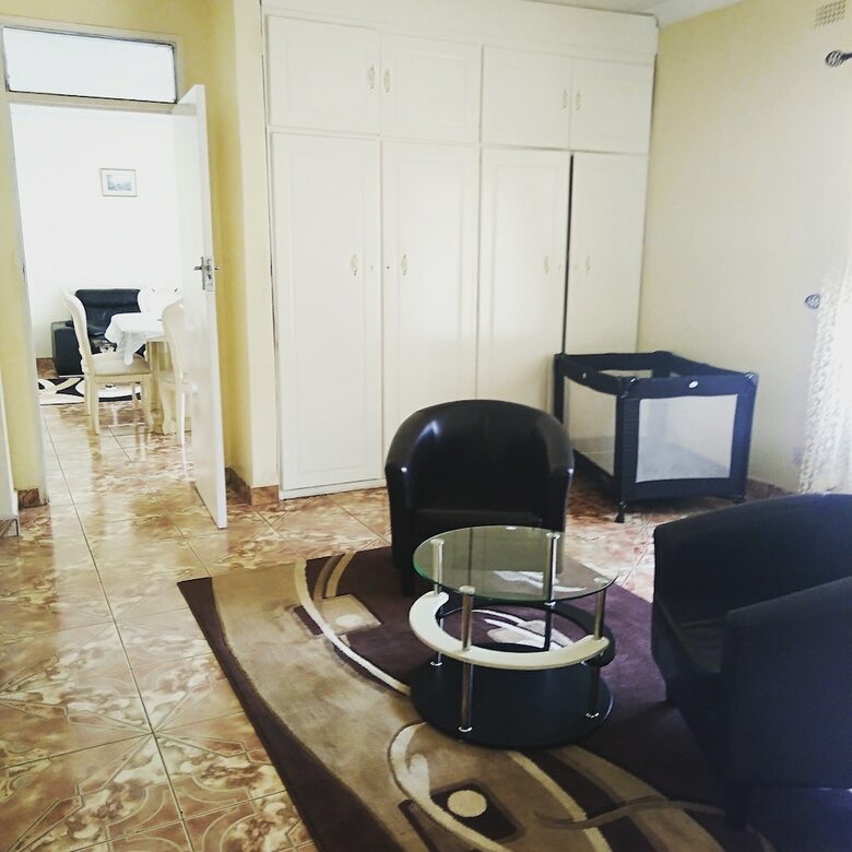 Hotel Crown Inn Guest House