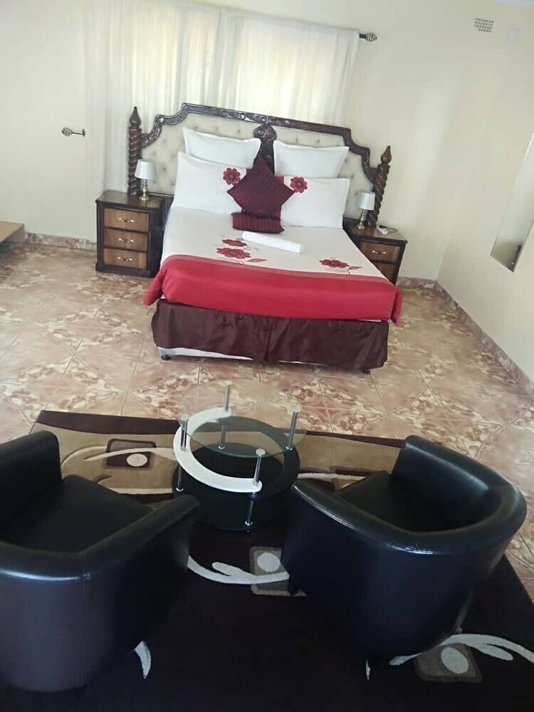 Hotel Crown Inn Guest House