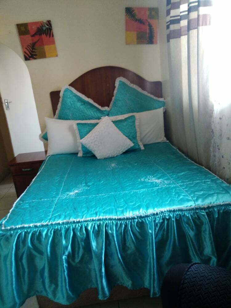 Hotel Crown Inn Guest House