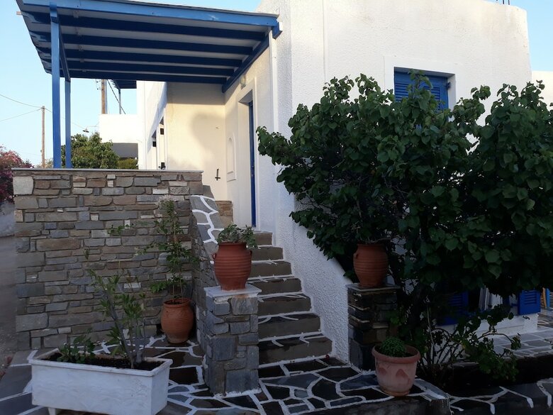 Aparthotel Holidays In Paros