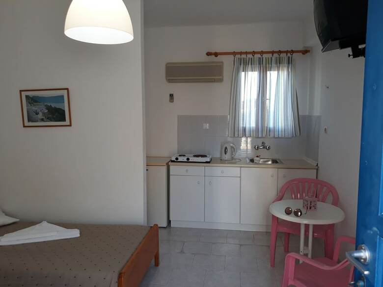 Aparthotel Holidays In Paros