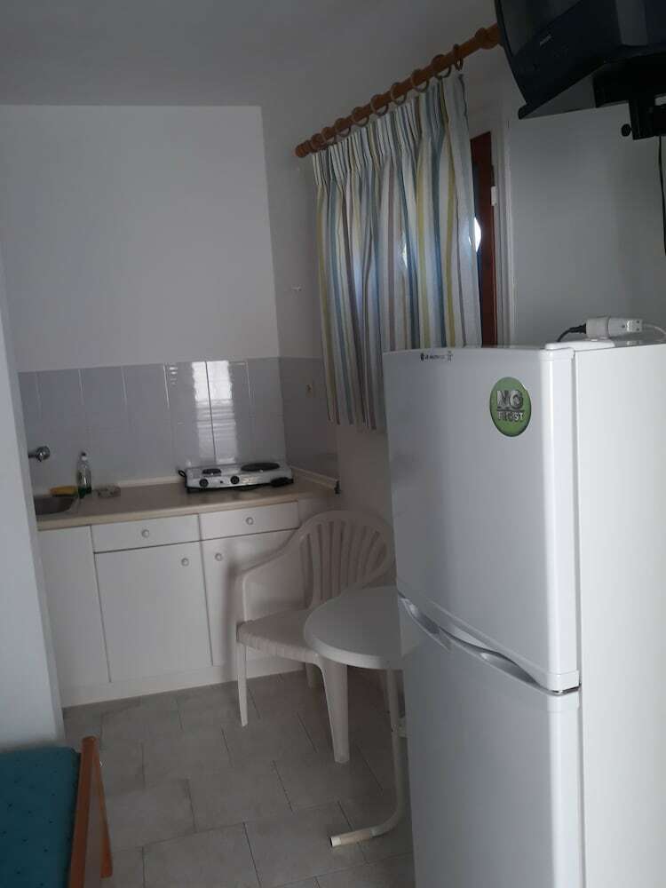 Aparthotel Holidays In Paros