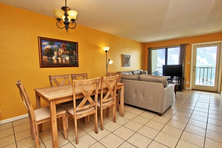 Island Shores By Youngs Suncoast