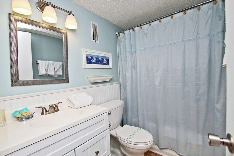 Island Shores By Youngs Suncoast