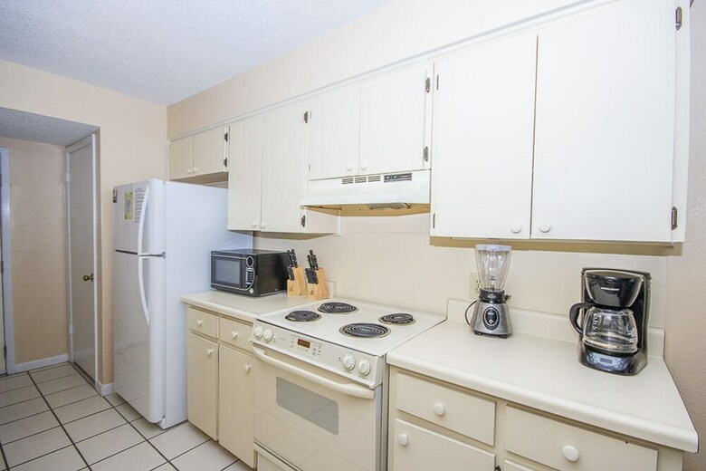 Island Shores By Youngs Suncoast