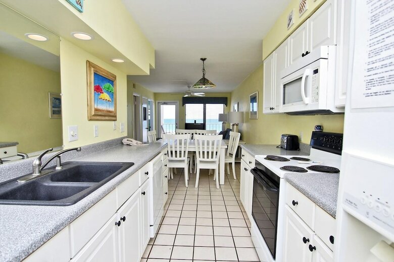 Island Shores By Youngs Suncoast