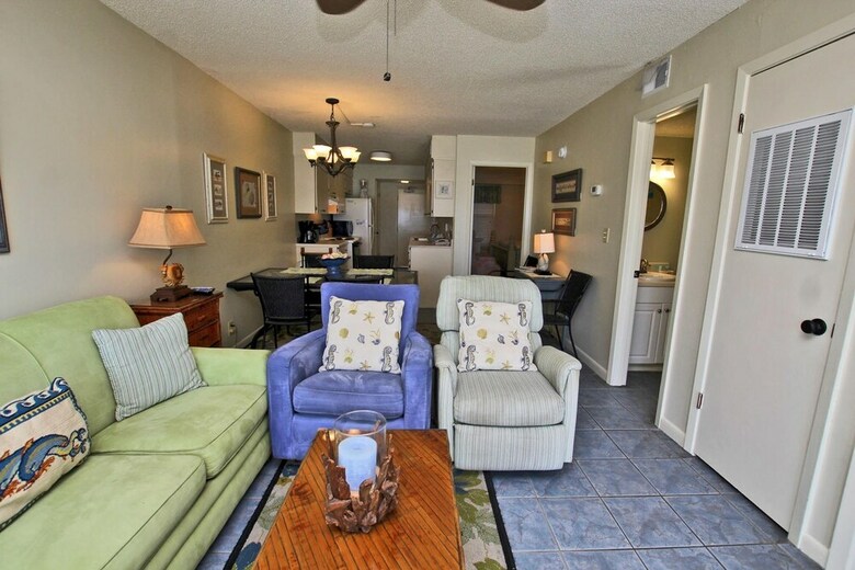 Island Shores By Youngs Suncoast