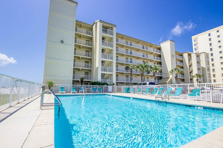 Island Shores By Youngs Suncoast