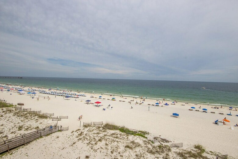 Island Shores By Youngs Suncoast