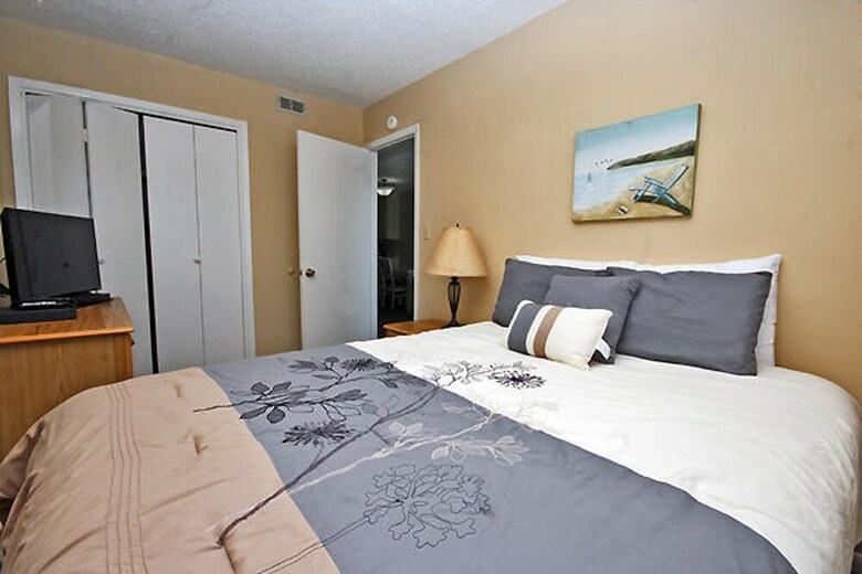 Island Shores By Youngs Suncoast