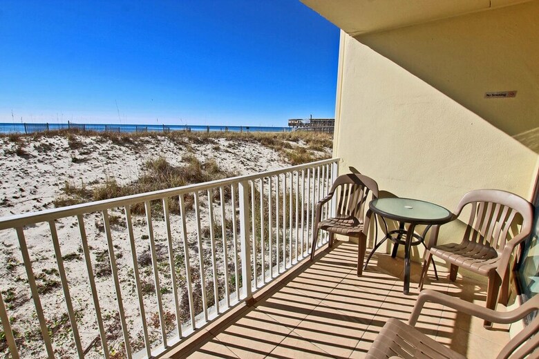 Island Shores By Youngs Suncoast