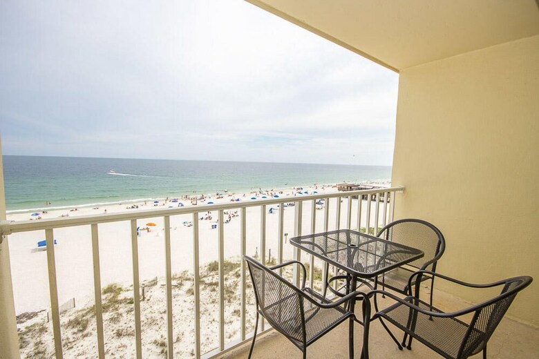 Island Shores By Youngs Suncoast