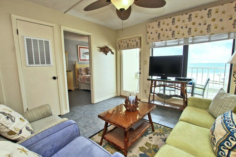 Island Shores By Youngs Suncoast