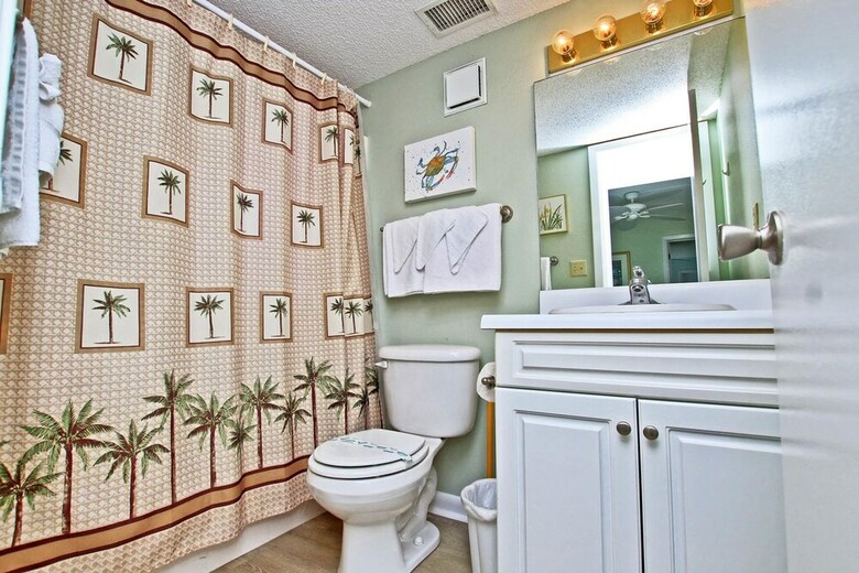 Island Shores By Youngs Suncoast