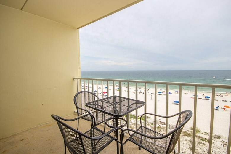 Island Shores By Youngs Suncoast