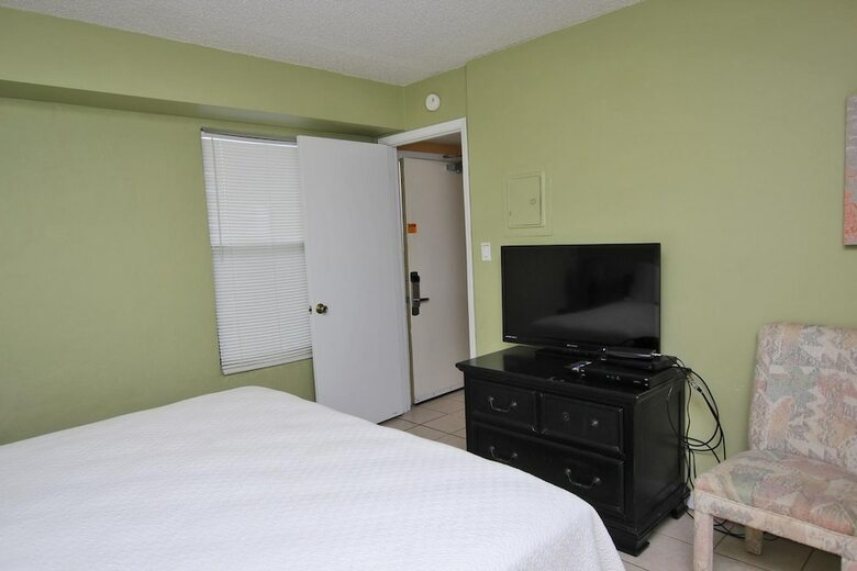 Island Shores By Youngs Suncoast
