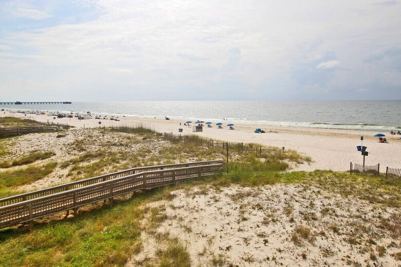 Island Shores By Youngs Suncoast