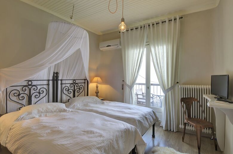 Hotel Agapitos Villas & Guesthouses