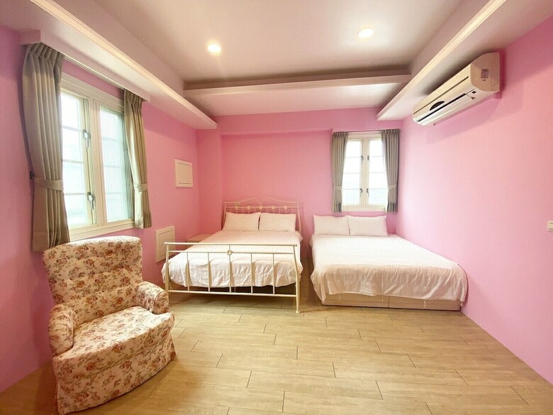 Hotel Isa Butterfly Kids Bnb