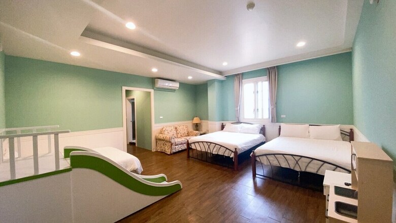 Hotel Isa Butterfly Kids Bnb