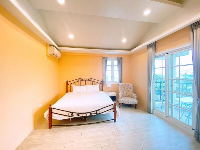 Hotel Isa Butterfly Kids Bnb
