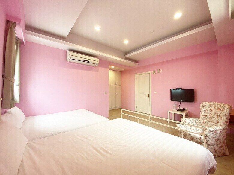 Hotel Isa Butterfly Kids Bnb